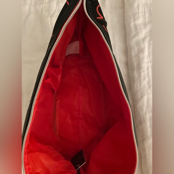 Revlon Cosmetic Bag - Picture 4 of 6